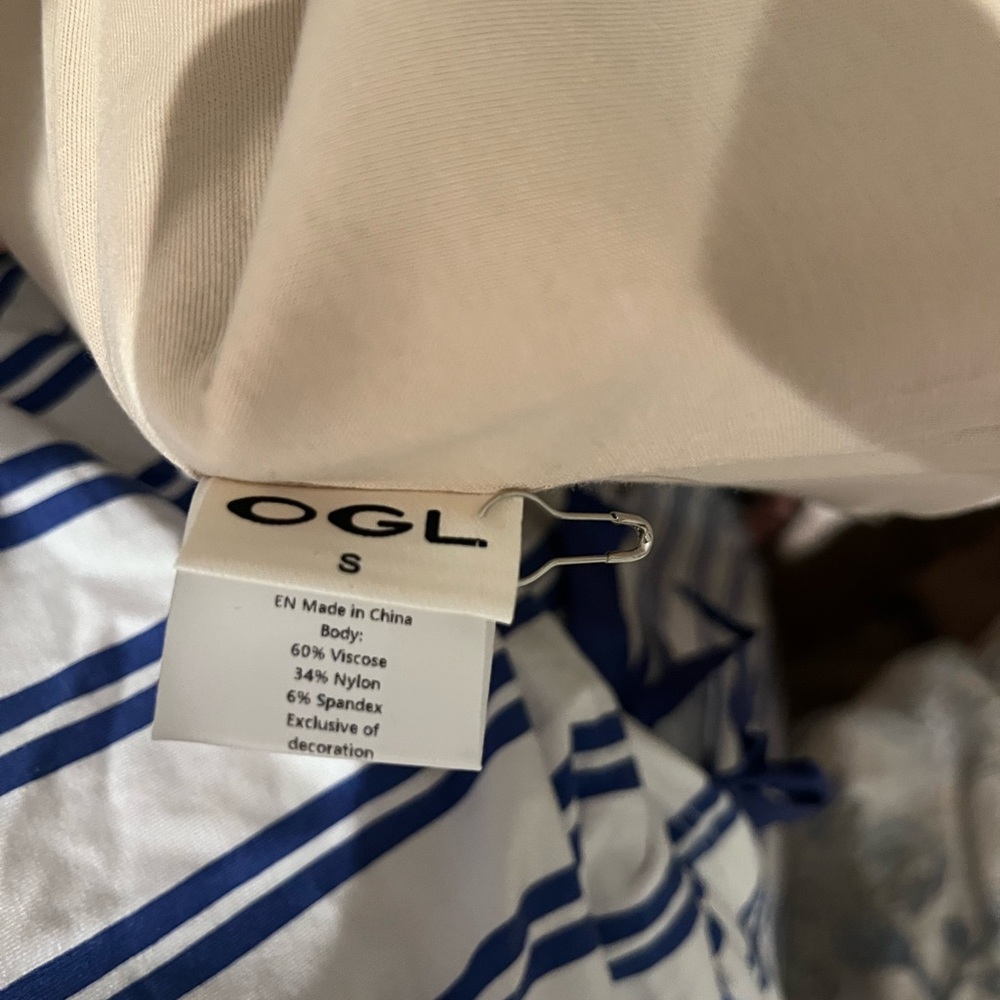 OGL Ivory Button-Up Vest - Picture 5 of 6